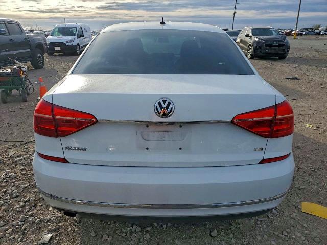 Photo 6 from auction – 2016 VOLKSWAGEN PASSAT with VIN 1VWAT7A35GC035734