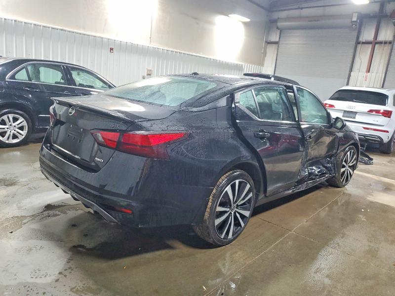 Photo 3 from auction – 2021 NISSAN ALTIMA SR with VIN 1N4BL4CW5MN409875