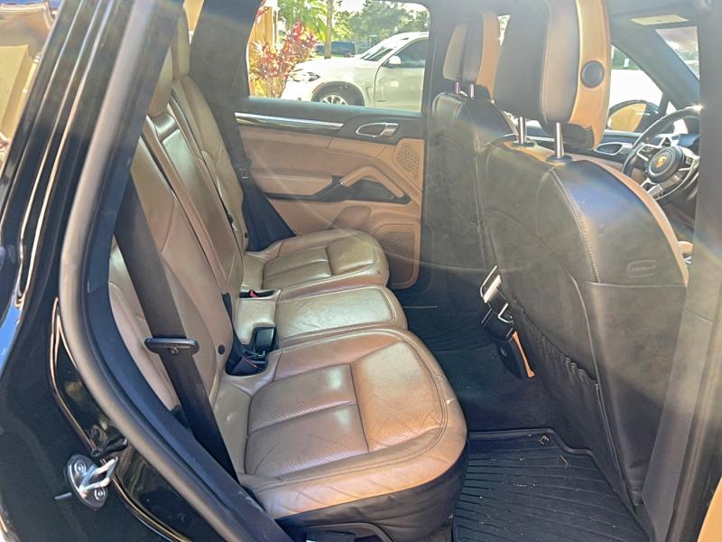 Photo 6 from auction – 2018 PORSCHE CAYENNE with VIN WP1AA2A24JKA05803