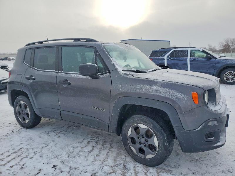 Photo 4 from auction – 2018 JEEP RENEGADE S with VIN ZACCJBAB1JPH27570