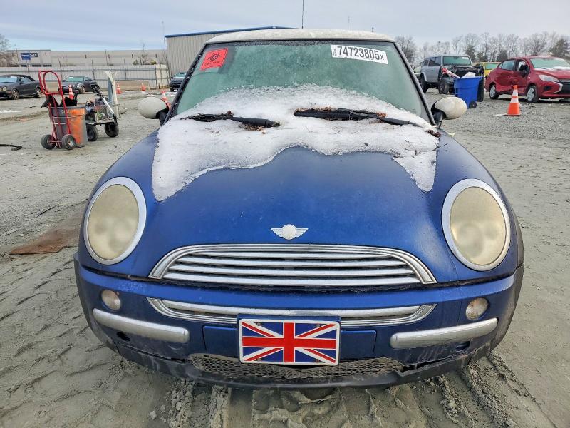 Photo 5 from auction – 2004 MINI COOPER with VIN WMWRC33424TJ58307