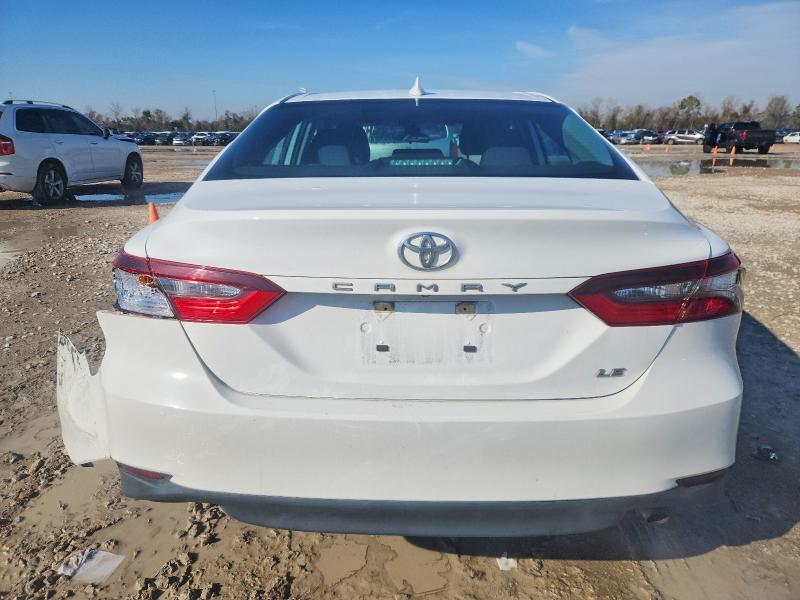 Photo 6 from auction – 2022 TOYOTA CAMRY LE with VIN 4T1C11AK2NU666319