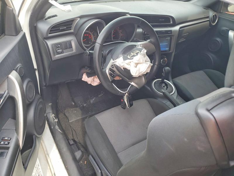 Photo 8 from auction – 2016 TOYOTA SCION TC with VIN JTKJF5C75GJ016460