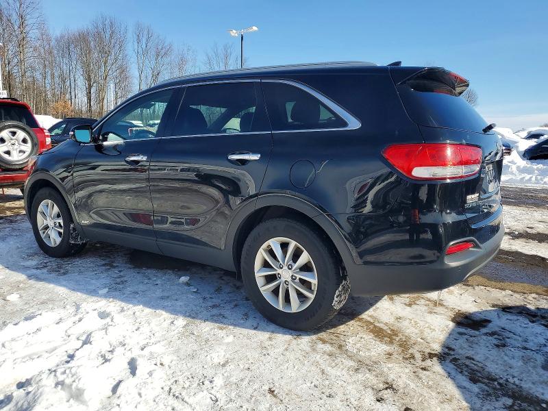 Photo 2 from auction – 2017 KIA SORENTO LX with VIN 5XYPGDA35HG290428
