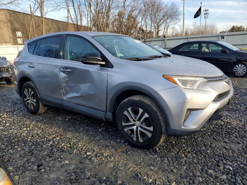 Photo 4 from auction – 2017 TOYOTA RAV4 LE with VIN 2T3BFREV5HW576111
