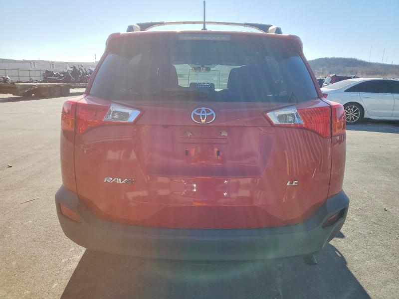 Photo 6 from auction – 2015 TOYOTA RAV4 with VIN JTMZFREV1FJ044073