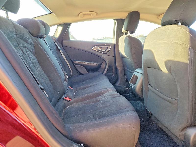 Photo 10 from auction – 2015 CHRYSLER 200 LIMITE with VIN 1C3CCCAB7FN533064