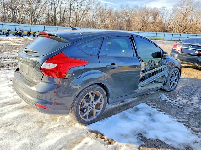 Photo 3 from auction – 2013 FORD FOCUS SE with VIN 1FADP3K29DL267662