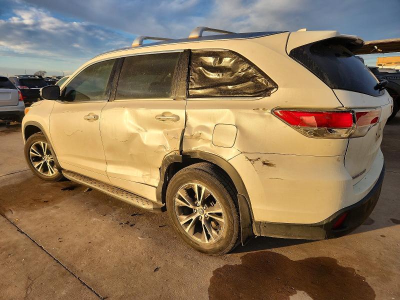Photo 2 from auction – 2016 TOYOTA HIGHLANDER with VIN 5TDKKRFH7GS502340