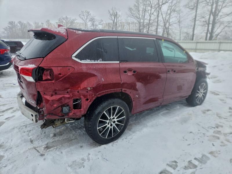 Photo 3 from auction – 2018 TOYOTA HIGHLANDER with VIN 5TDJZRFH2JS803077