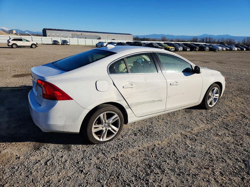 Photo 3 from auction – 2015 VOLVO S60 PREMIE with VIN YV126MFB4F2300946
