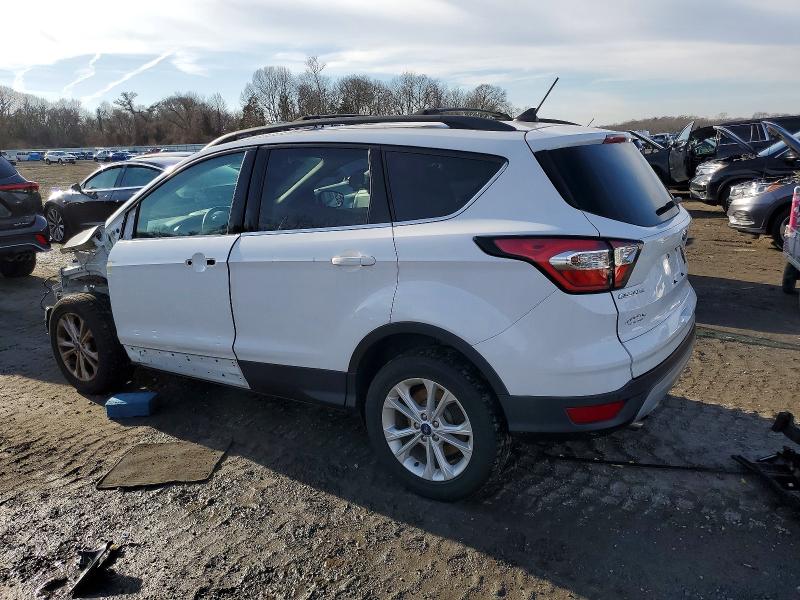 Photo 2 from auction – 2018 FORD ESCAPE SEL with VIN 1FMCU0HD2JUB34572