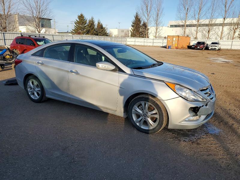 Photo 4 from auction – 2012 HYUNDAI SONATA SE with VIN 5NPEC4AC7CH319576