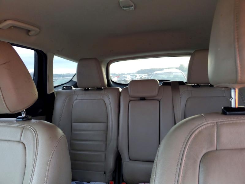 Photo 10 from auction – 2017 FORD ESCAPE with VIN 1FMCU0J95HUD05301