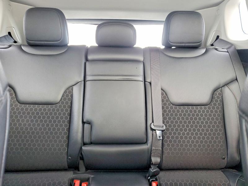 Photo 10 from auction – 2019 JEEP COMPASS LA with VIN 3C4NJDBBXKT597463
