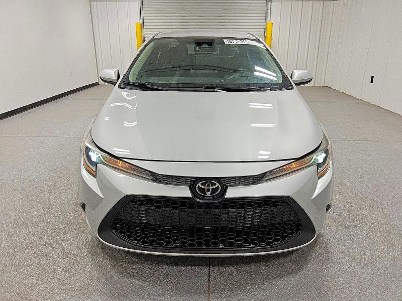 Photo 5 from auction – 2022 TOYOTA COROLLA with VIN 5YFVPMAE1NP306480