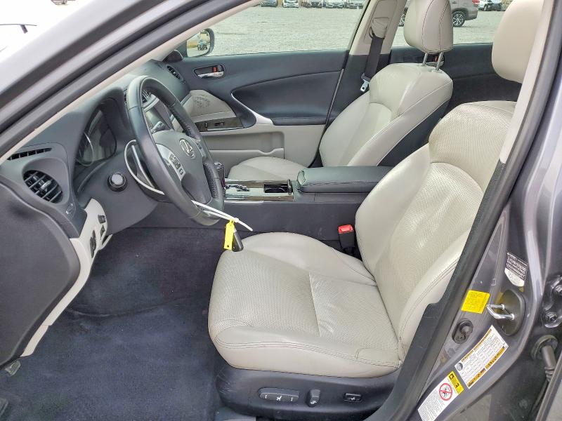 Photo 7 from auction – 2012 LEXUS IS with VIN JTHBE5C28C5028932