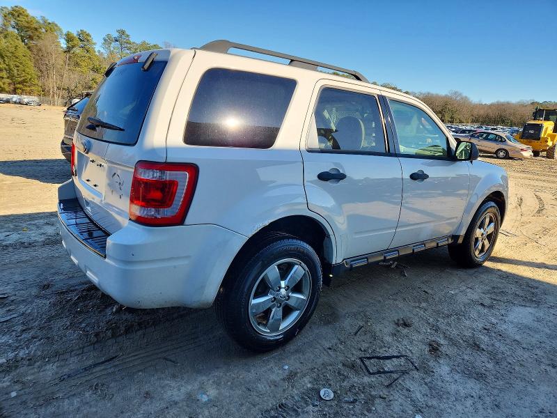 Photo 3 from auction – 2012 FORD ESCAPE XLT with VIN 1FMCU0D7XCKC14278