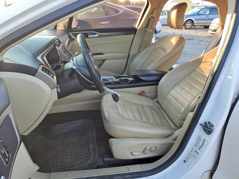 Photo 7 from auction – 2013 FORD FUSION SE with VIN 3FA6P0PU6DR282428