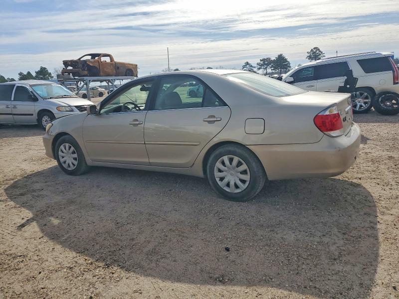 Photo 2 from auction – 2005 TOYOTA CAMRY with VIN 4T1BE30KX5U521641