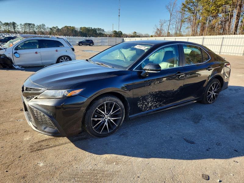TOYOTA CAMRY 2022 with VIN 4T1G11AK4NU623778 - Photo from auction