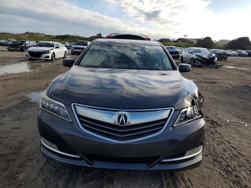 Photo 5 from auction – 2017 ACURA RLX with VIN JH4KC1F58HC000250