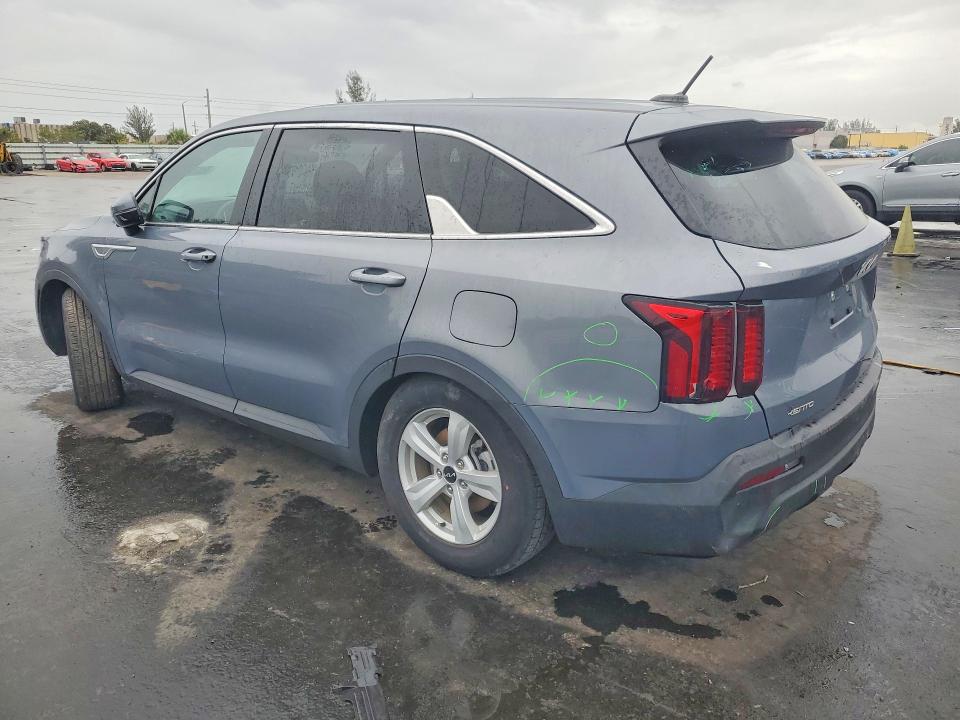 Photo 2 from auction – 2023 KIA SORENTO with VIN 5XYRG4LC7PG192621