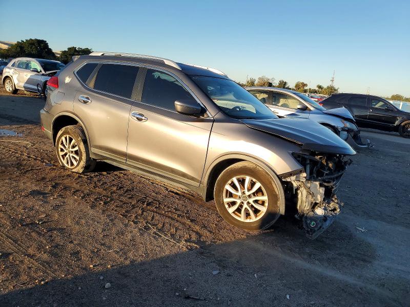 Photo 4 from auction – 2017 NISSAN ROGUE S with VIN KNMAT2MT8HP617323
