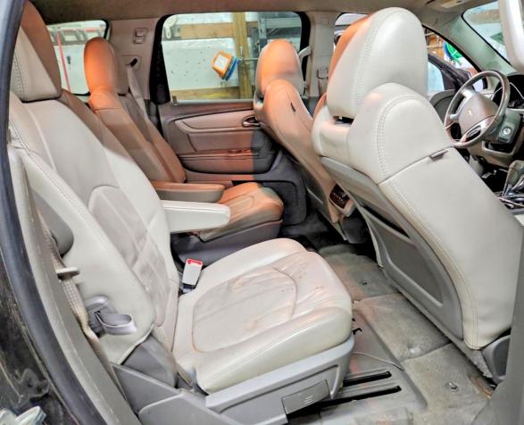 صورة رقم 11 من المزاد - 2015 CHEVROLET TRAVERSE L مع VIN 1GNKRHKD0FJ203400
