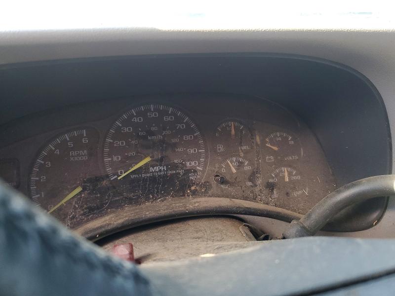 Foto 9 de la subasta – 2001 GMC NEW SIERRA con VIN 2GTEK19TX11313467