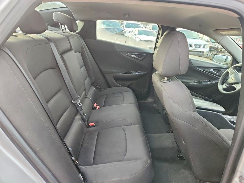 Photo 10 from auction – 2018 CHEVROLET MALIBU with VIN 1G1ZD5ST6JF213056
