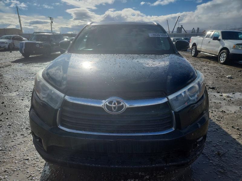 Photo 5 from auction – 2015 TOYOTA HIGHLANDER with VIN 5TDJKRFH6FS212827
