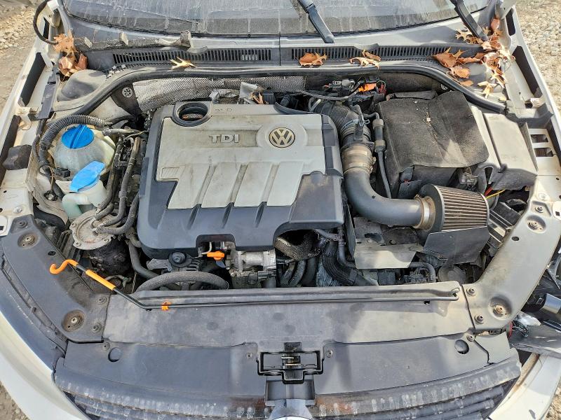 Photo 11 from auction – 2012 VOLKSWAGEN JETTA with VIN 3VW3L7AJ4CM410609