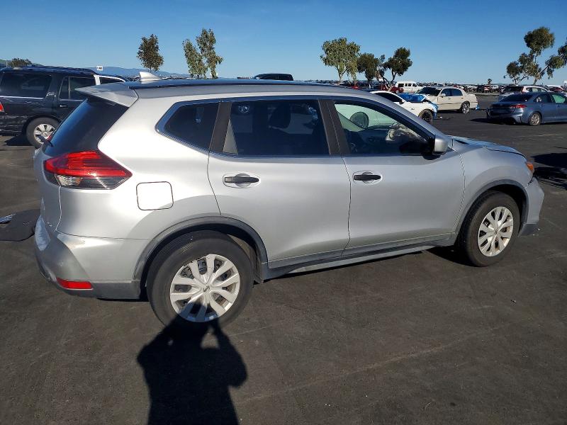 Photo 3 from auction – 2017 NISSAN ROGUE S with VIN KNMAT2MV6HP515438