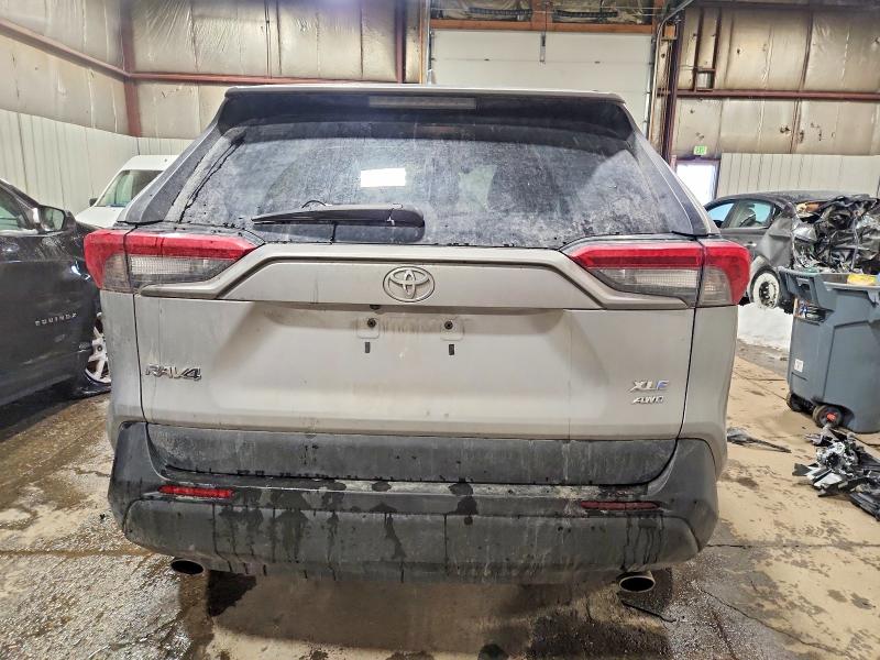 Photo 6 from auction – 2021 TOYOTA RAV4 XLE with VIN 2T3P1RFV9MW187646