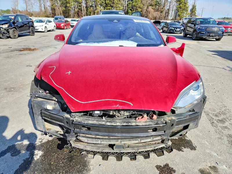 Photo 5 from auction – 2015 TESLA MODEL S 70 with VIN 5YJSA1S27FF093183