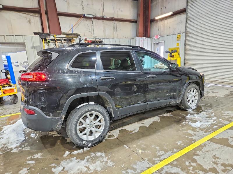 Photo 3 from auction – 2016 JEEP CHEROKEE S with VIN 1C4PJMAB5GW327567