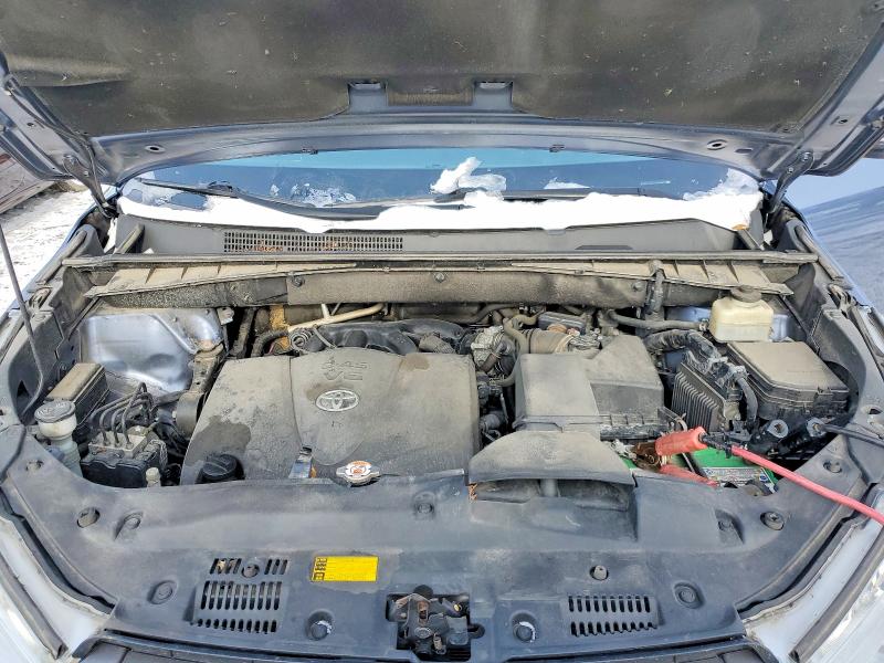 Photo 12 from auction – 2018 TOYOTA HIGHLANDER with VIN 5TDJZRFH1JS810814