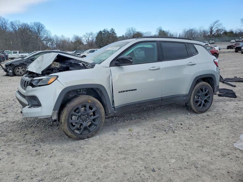 JEEP COMPASS 2025 with VIN 3C4NJDBN5ST542509 - Photo from auction