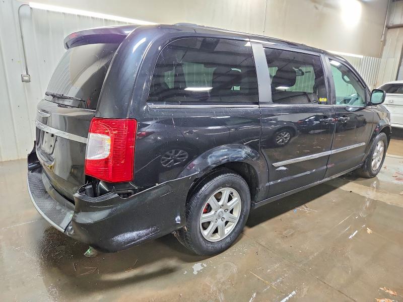 Photo 3 from auction – 2011 CHRYSLER TOWN & COU with VIN 2A4RR5DG9BR733491