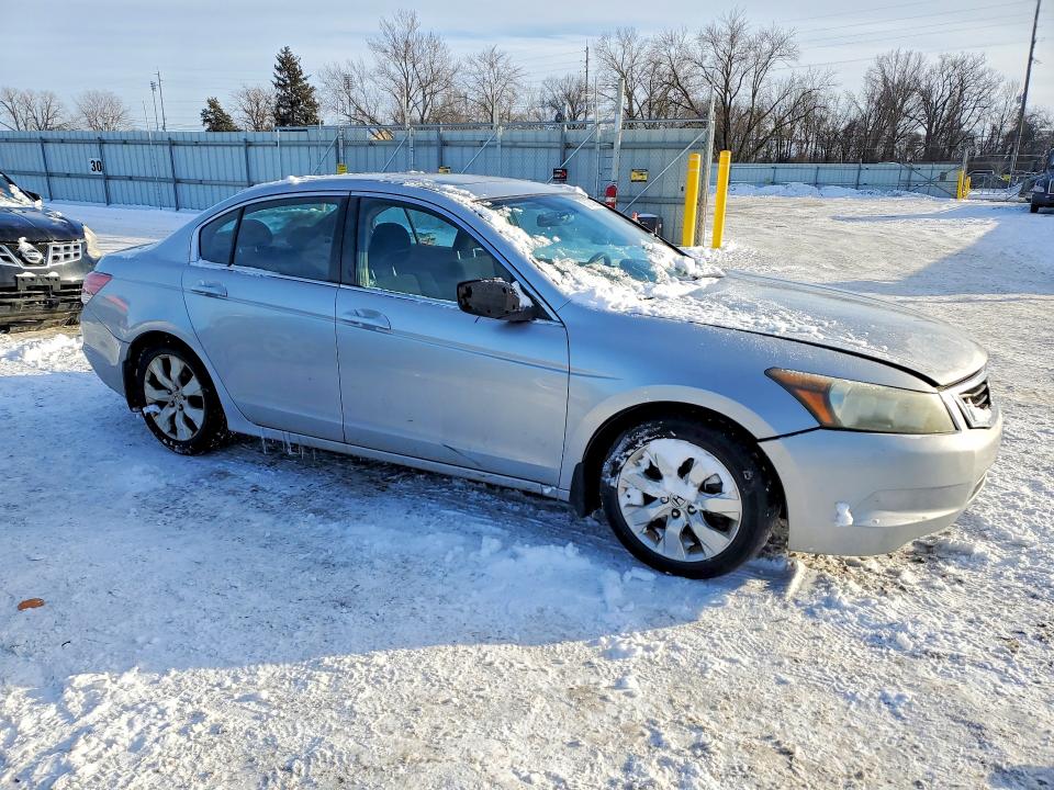 Photo 4 from auction – 2010 HONDA ACCORD with VIN 1HGCP2F74AA017843