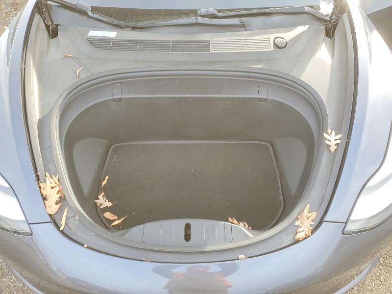 Photo 11 from auction – 2018 TESLA MODEL 3 with VIN 5YJ3E1EA8JF058690