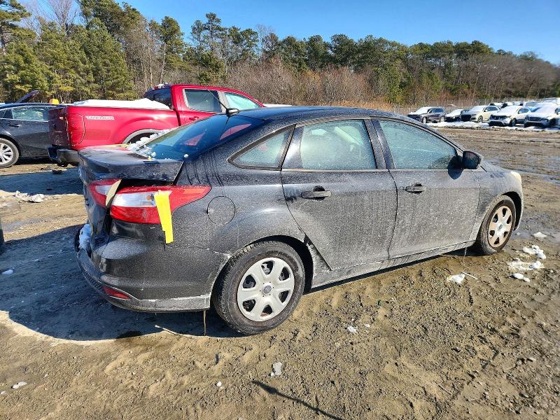 Photo 3 from auction – 2012 FORD FOCUS S with VIN 1FAHP3E22CL313120