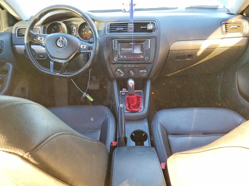 Photo 8 from auction – 2017 VOLKSWAGEN JETTA with VIN 3VWDB7AJ9HM392736