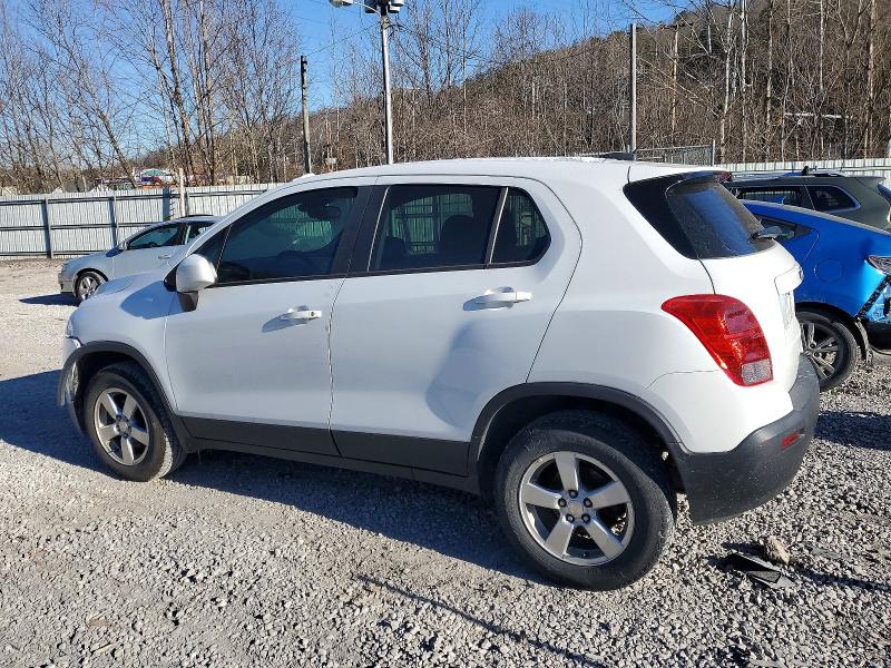 Photo 2 from auction – 2016 CHEVROLET TRAX LS with VIN KL7CJNSB6GB756904