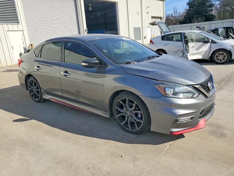 Photo 4 from auction – 2017 NISSAN SENTRA SR with VIN 3N1CB7AP9HY261160