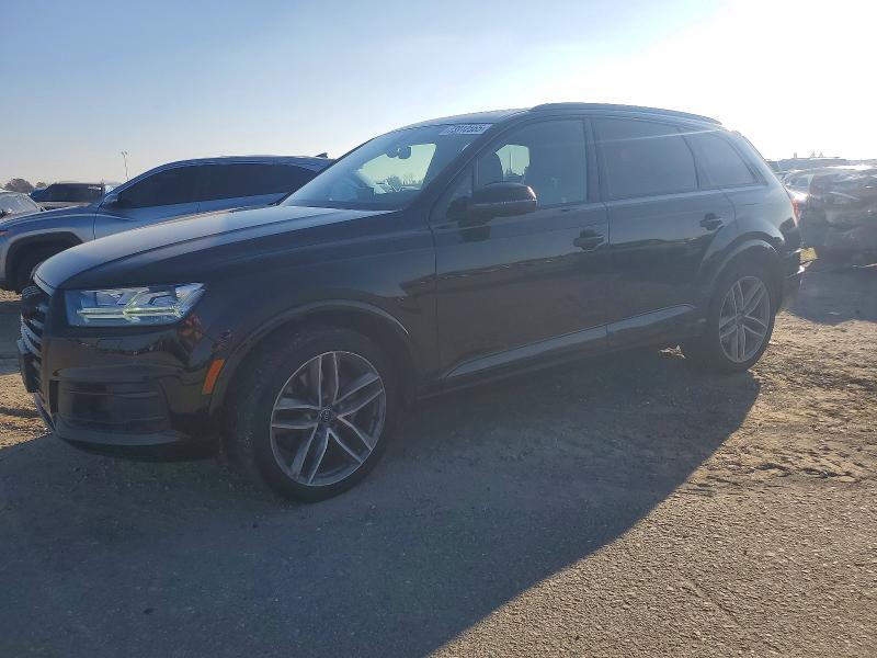 AUDI Q7 PRESTIG 2018 with VIN WA1VAAF77JD043686 - Photo from auction