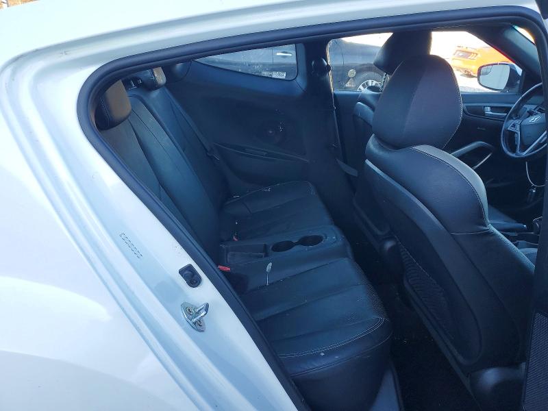Photo 10 from auction – 2017 HYUNDAI VELOSTER T with VIN KMHTC6AE4HU310346