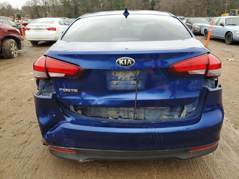 Photo 6 from auction – 2018 KIA FORTE LX with VIN 3KPFK4A75JE180768