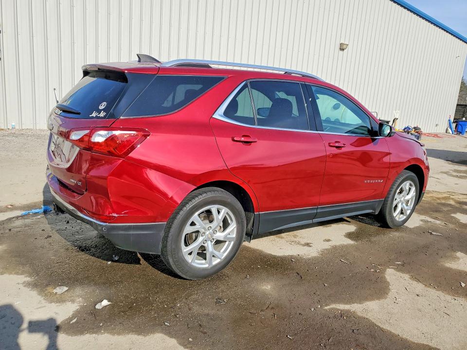 Photo 3 from auction – 2018 CHEVROLET EQUINOX LT with VIN 2GNAXTEX3J6338600